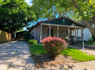 1407 W Elm St, Bloomington, IL