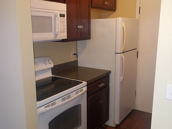 4th image of 15830 Terrace Dr Unit 1