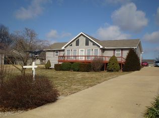 18187 Stirrup Rd, Warsaw, MO 65355