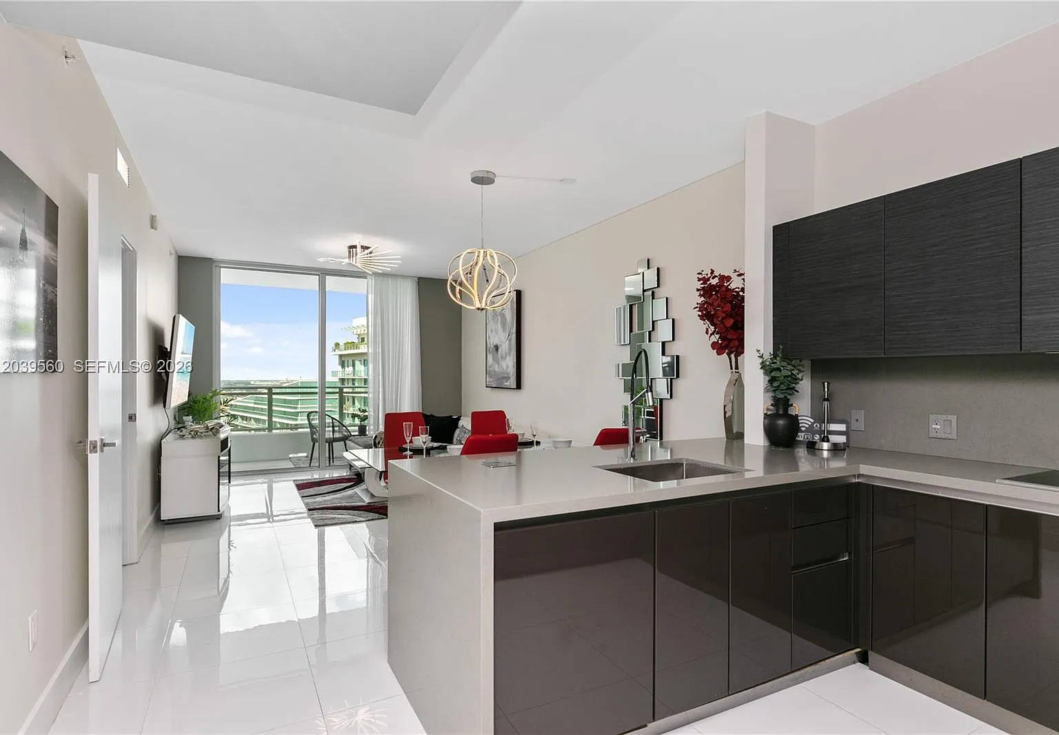 1 bed, 748 sqft, $4,500 — Photo 3