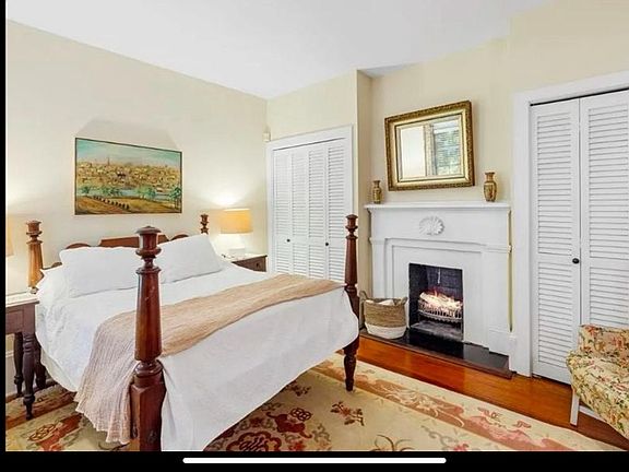 4th image of 134 S Adams St #B