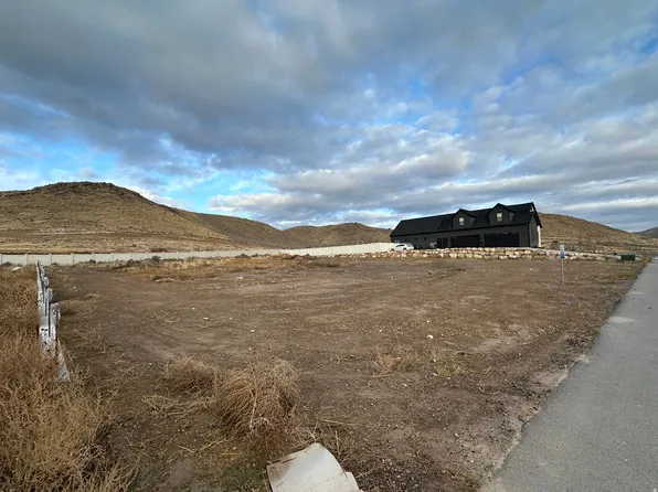 9753 N Belle St, Eagle Mountain, UT 84005