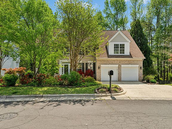 3rd image of 1279 Horsham Way