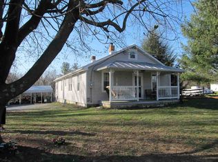 1278 New Hope Rd, Staunton, VA 24401