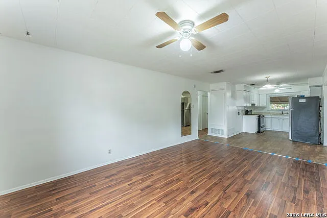 7126 Westlyn Dr — Photo 4