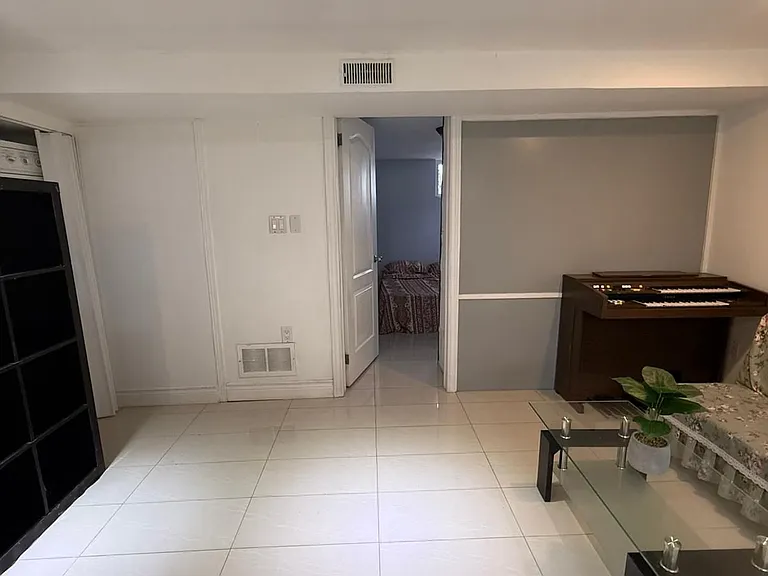 430 Balkan Rd #BASEMENT — Photo 10