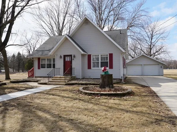 703 Kellogg Ave, Charles City, IA 50616