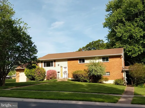 14105 Parkland Dr, Rockville, MD 20853