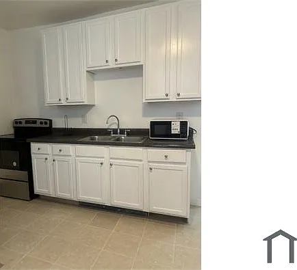 938 Bates St #1 — Photo 4