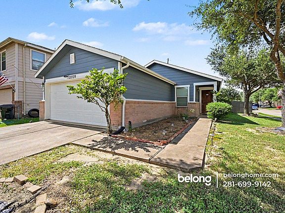 3rd image of 20739 Dickinson Manor Ln