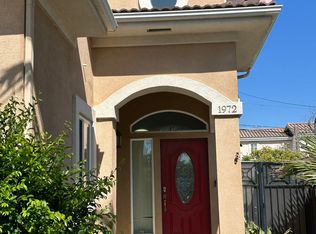 1972 Dawson Ave, Signal Hill, CA 90755
