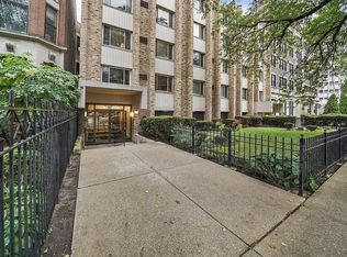 510 W Fullerton Pkwy APT 204, Chicago, IL 60614