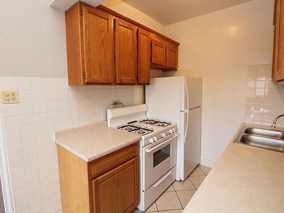 2nd image of 1033 W Loyola Ave APT 601