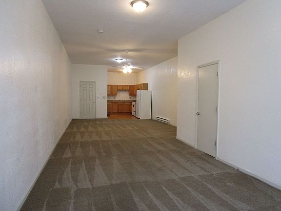 4th image of 316 Main St APT I