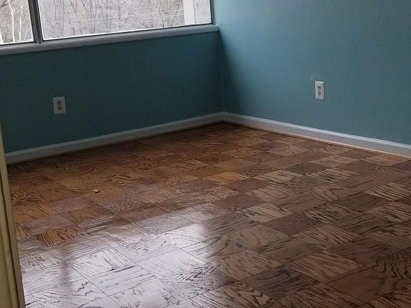5th image of 9201 New Hampshire Ave APT 305