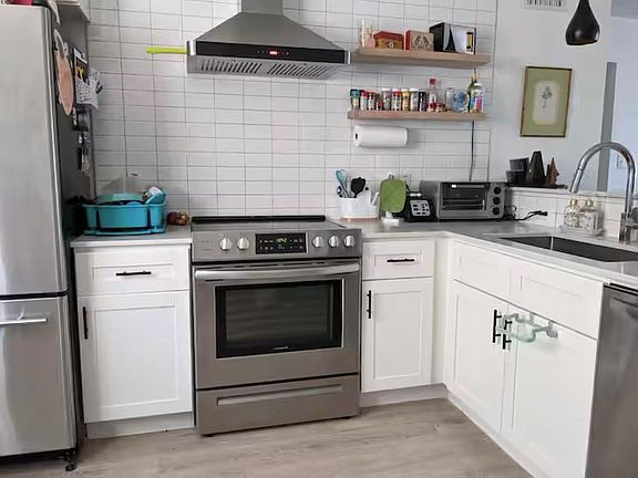 2nd image of 8605 Putnam Dr APT 102