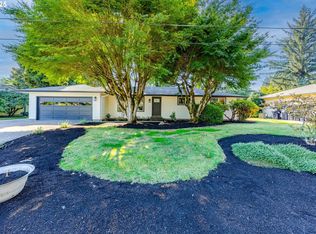 2795 Kalmia St, Eugene, OR 97404