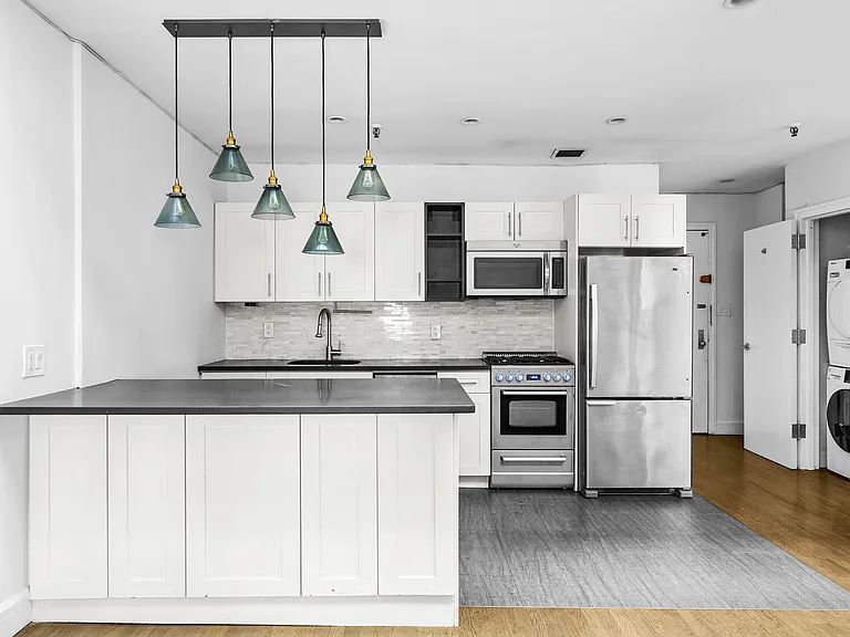 66 Pearl St #501 — Photo 1