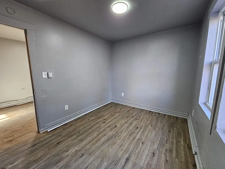 709 Adriatic Ave — Photo 5