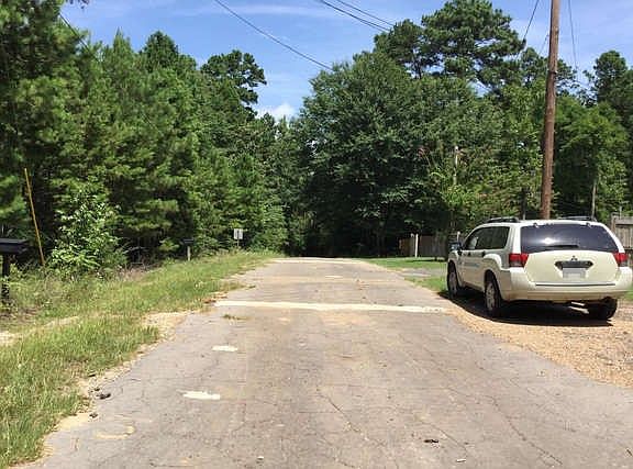 5th image of 202 Shirley Dr