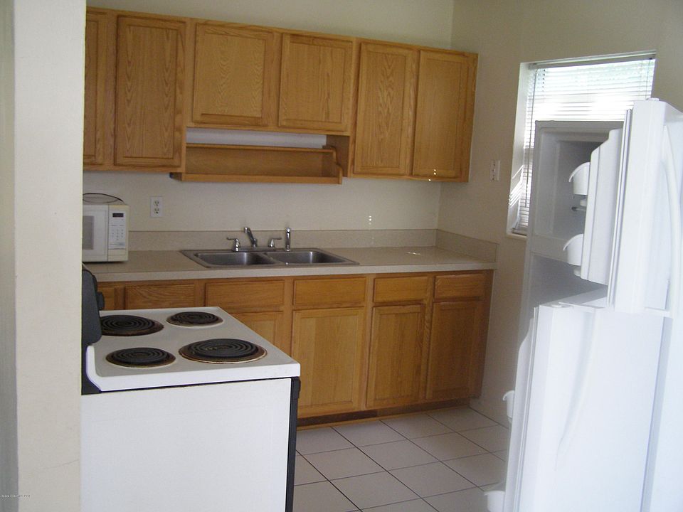 2nd image of 2579 Pepper Ave