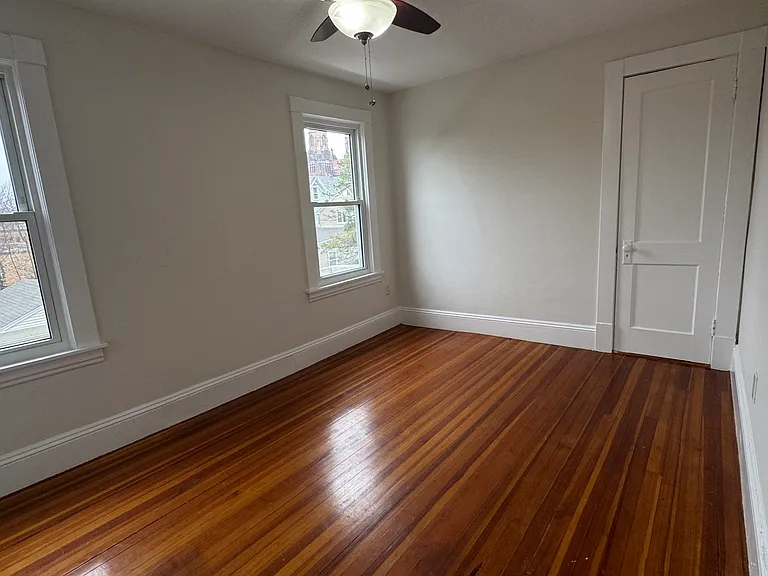 15 Brandon Ave — Photo 11