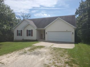 528 Bluebird Ln, Saint Clair, MO 63077