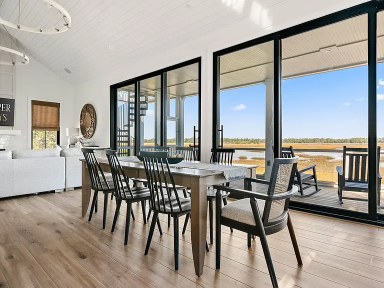 1532 Oak Island Dr — Photo 37