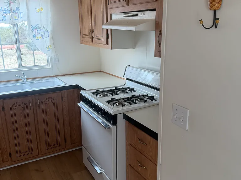 1159 W Foothills Dr — Photo 6