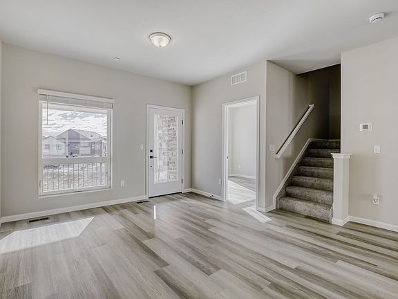 4th image of 921 Abbot Ln #2