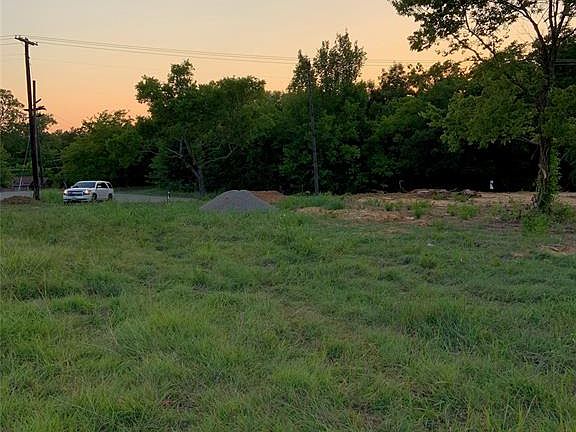 4th image of 1220 S Travis St Lot 2