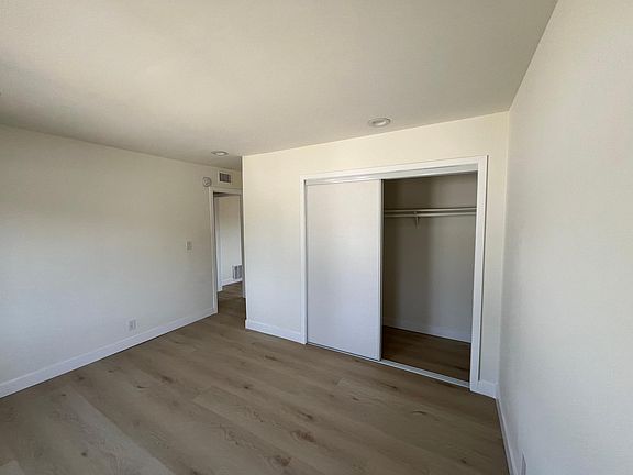 5th image of 113 N Grand Oaks Ave APT 3