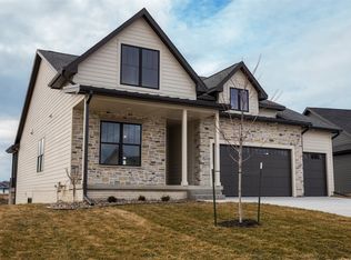 8226 Buckley Ct, Johnston, IA 50131