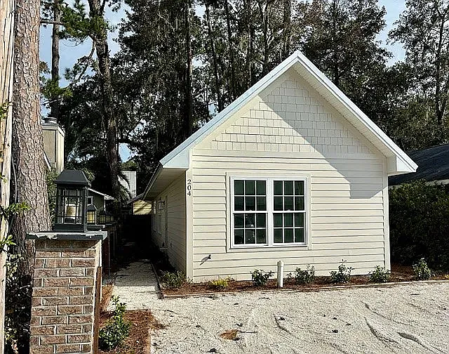 317 Palmetto St — Photo 2