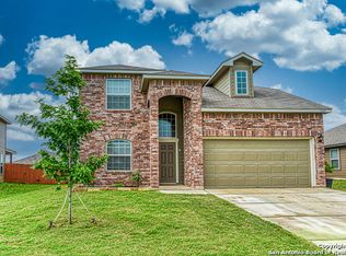 1549 Doncaster Dr, Seguin, TX 78155
