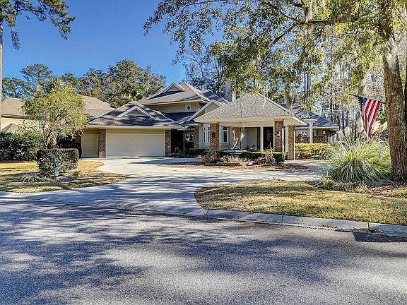 2nd image of 750 Colonial Dr