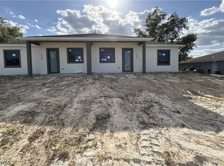332/334 Gilbert Ave S, Lehigh Acres, FL 33973