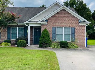 2416 Saddleback Dr #B, Winterville, NC 28590