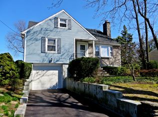 12 Mohawk Rd, Yonkers, NY 10710