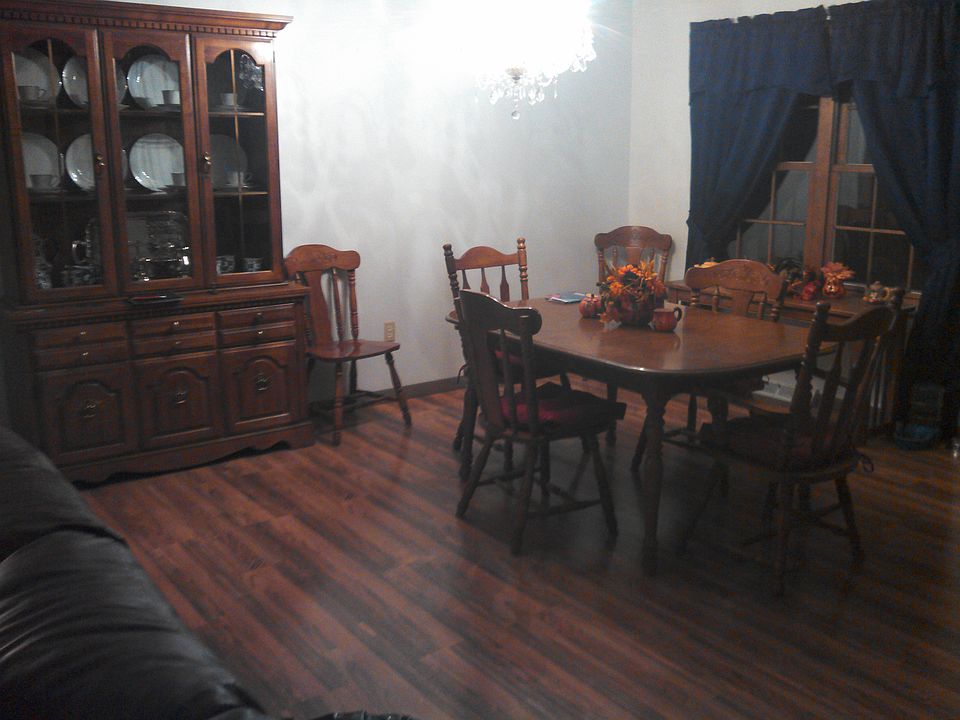 1st image of 8 Beatrice Ct