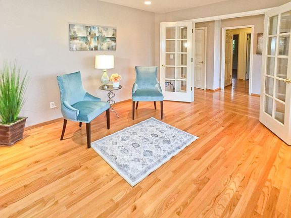 2nd image of 20190 Cherry Ln