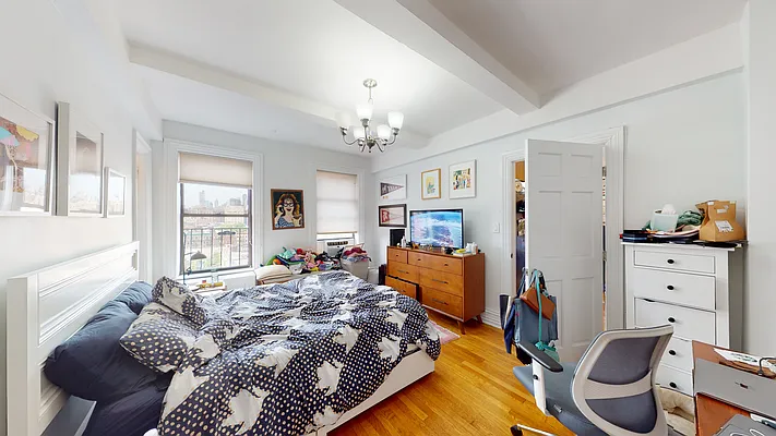 Rented by Bond New York | media 16