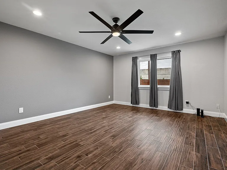 5143 Ganymede Dr — Photo 16