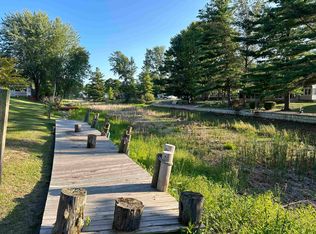 5260 S Pine St, Beaverton, MI 48612