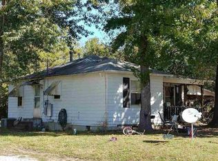 107 W Benton St, Clinton, MO 64735