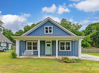 3906 Sofley Rd, Charlotte, NC 28206