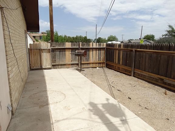 3rd image of 1406 S Turner St APT 1