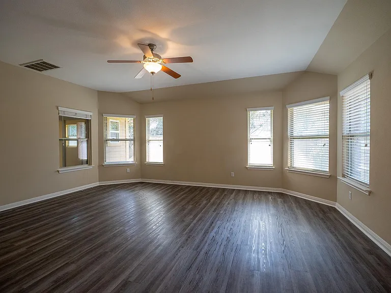 9509 Sydney Marilyn Ln — Photo 19