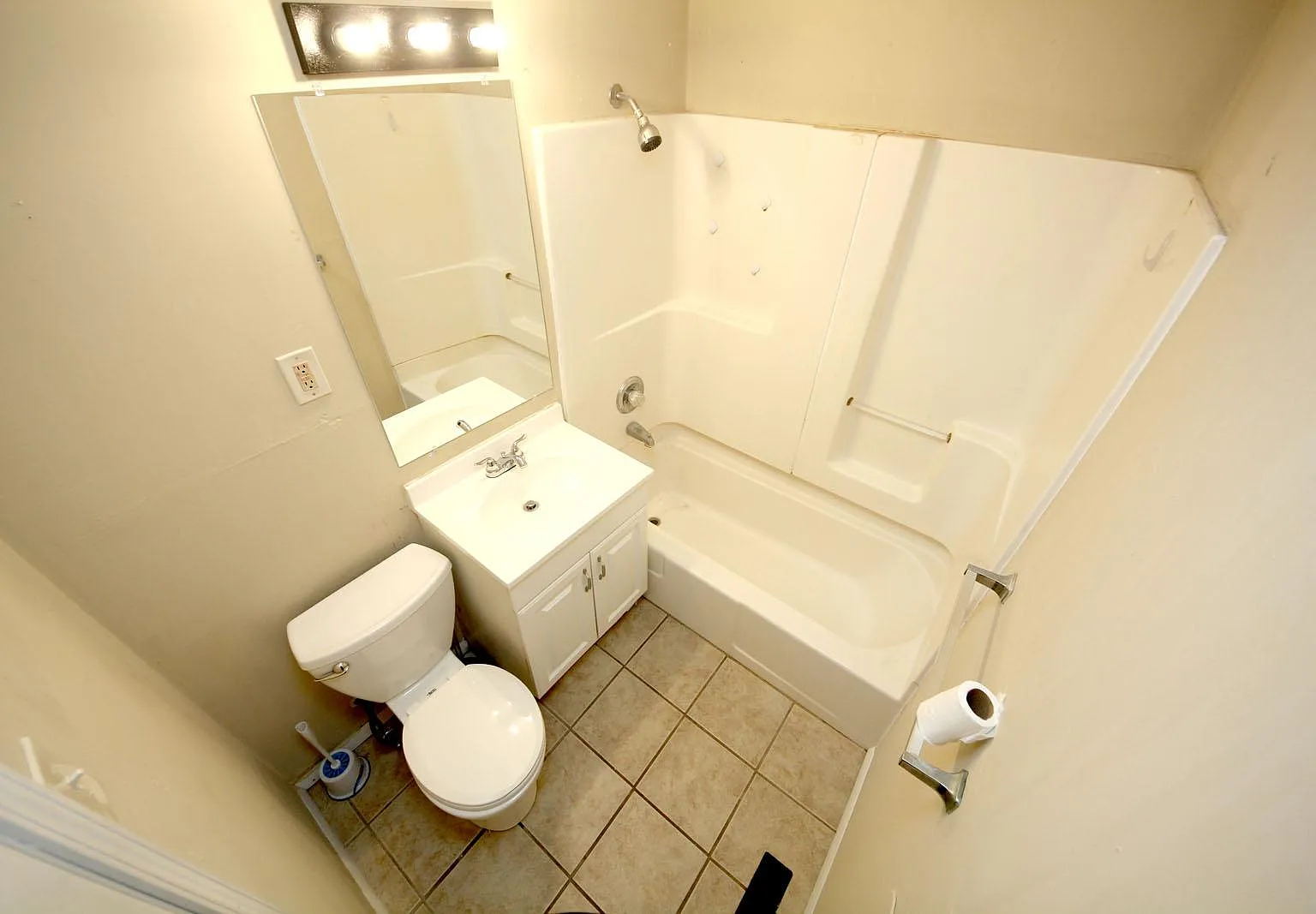 2 bed, 910 sqft, $1,190 — Photo 3