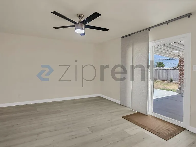 3097 W Sussex Way — Photo 25